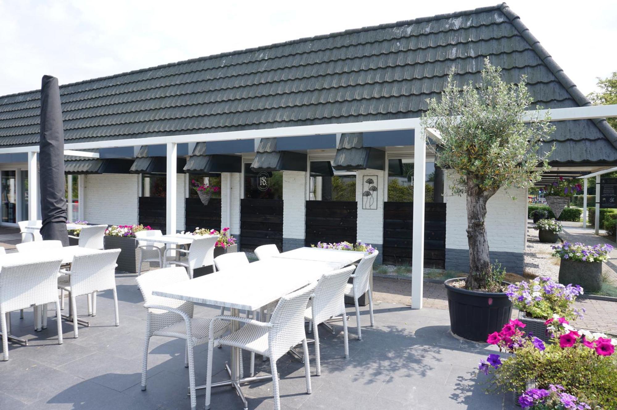 Kustverhuur, Park Schoneveld, Duinroos 099 Breskens